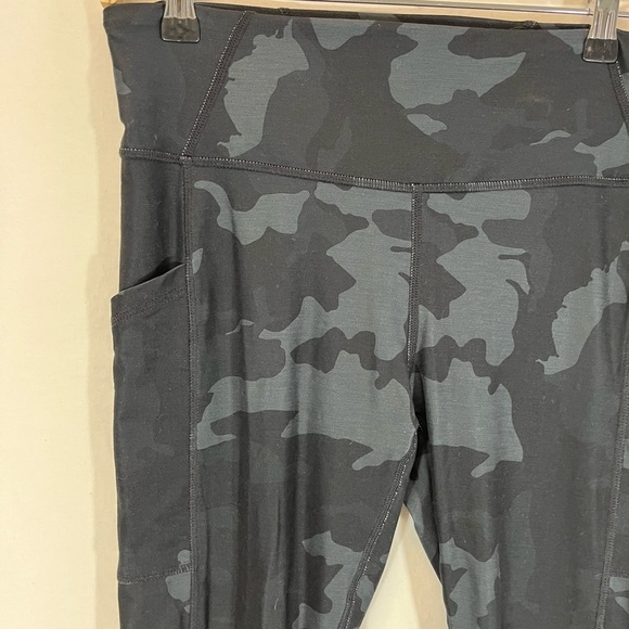 Prana Electa Legging Black Camo UPF 50+ Moisture Wicking Size Large - Picture 5 of 5